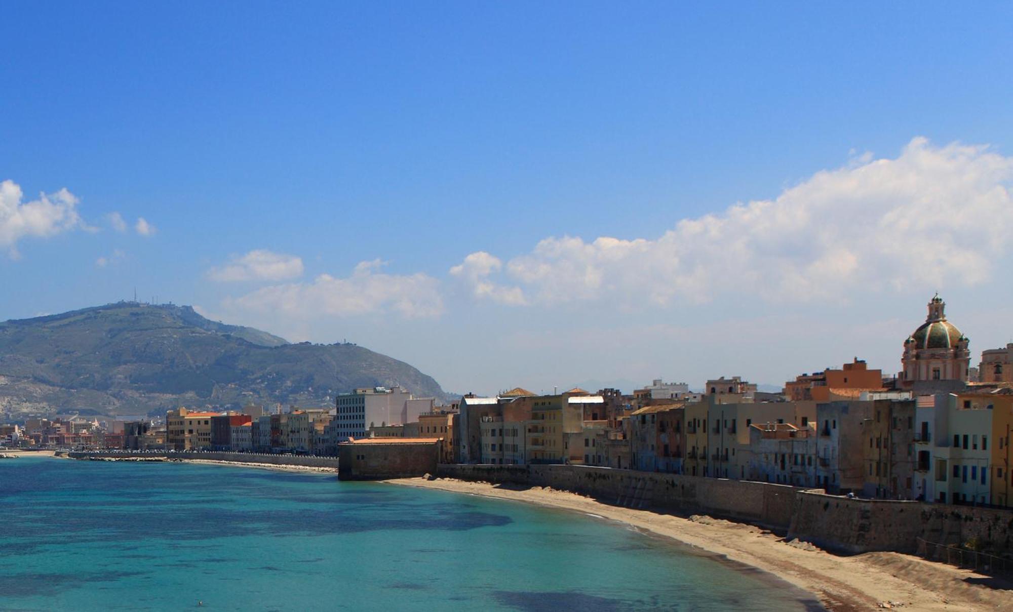 Palazzo Ossuna Trapani Exterior foto