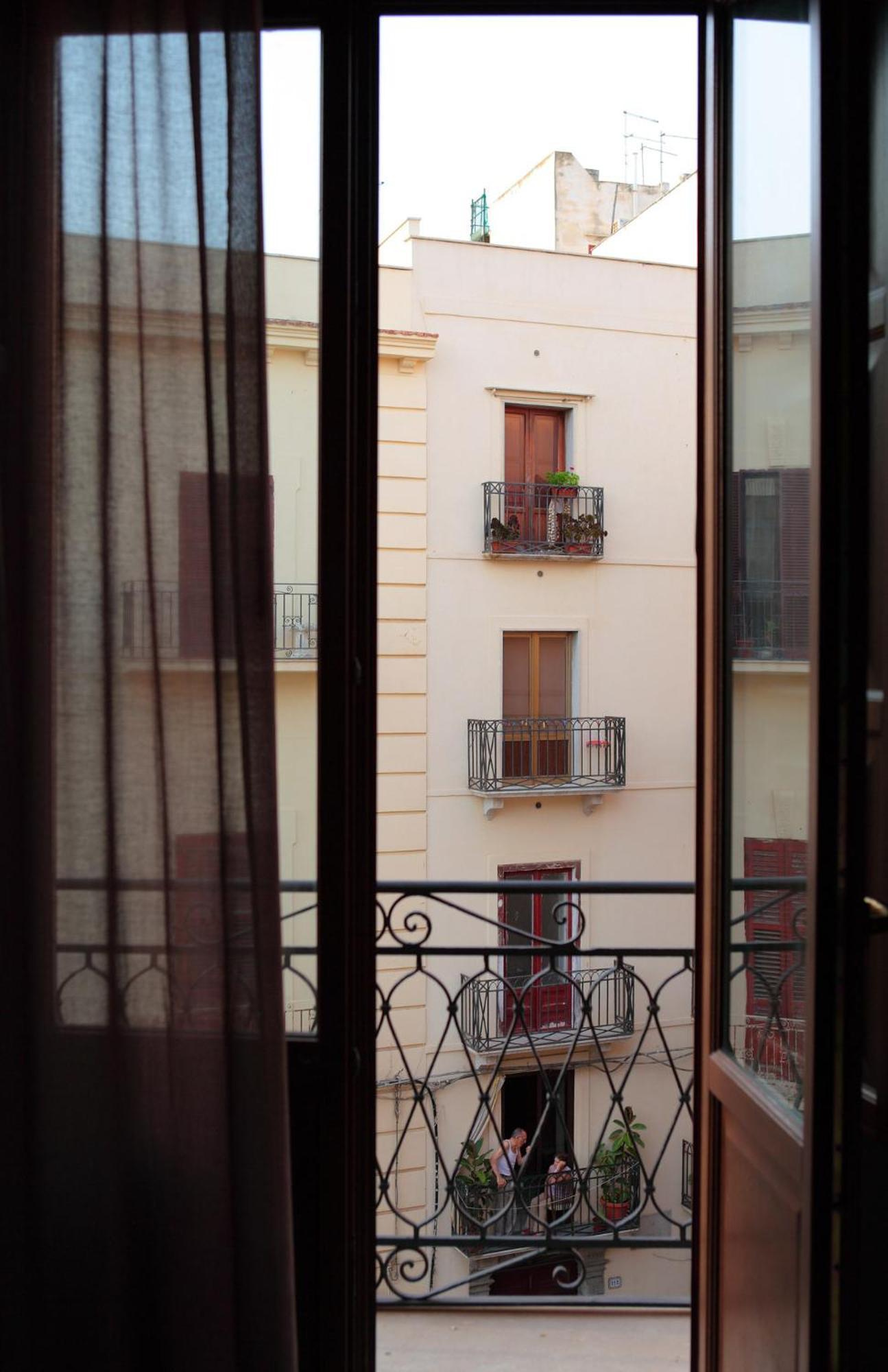 Palazzo Ossuna Trapani Exterior foto